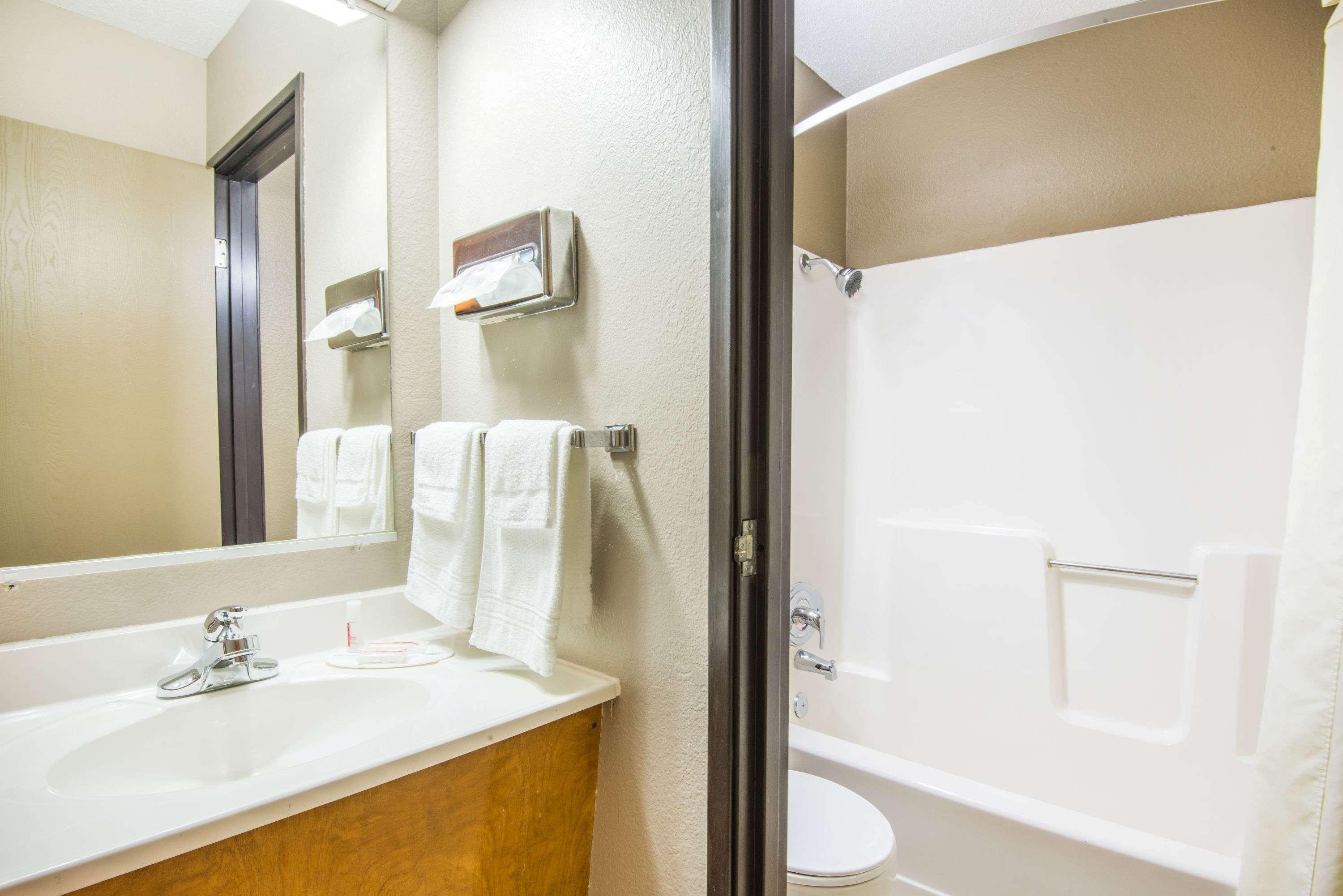 Super 8 By Wyndham Nevada Hotel Екстериор снимка